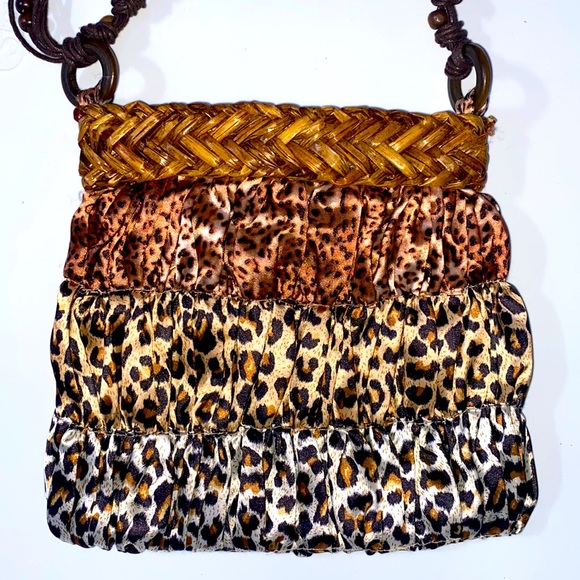 🎉HP🎉🦒🦓 Cappelli Straworld Animal Print Crossbody Purse - Picture 7 of 15